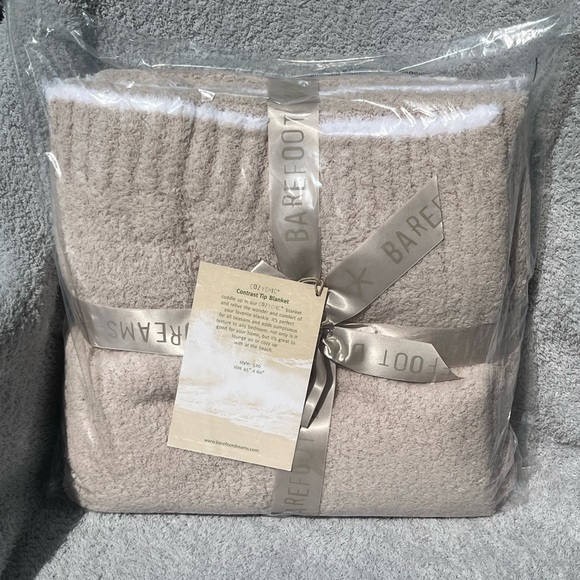 Barefoot Dreams Bedding New Barefoot Dreams Cozychic Contrast Tip